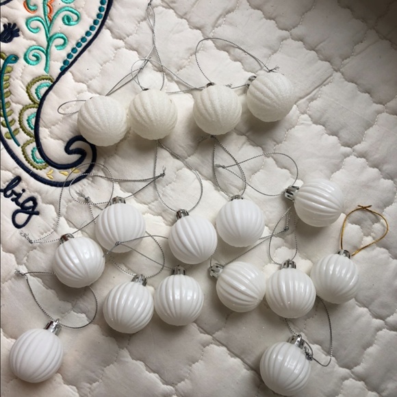 Christmas ornaments - Picture 5 of 9